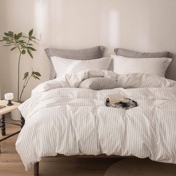 Cover with Zipper Closure and 2 Pillowcases, Color of Off White-Linen Grey Str - Picture 3 of 6